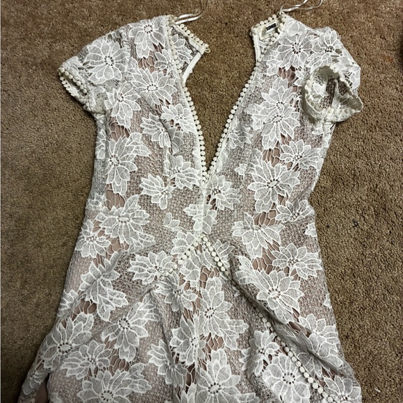 White Lace Floral Dress/Romper - Picture 2 of 4